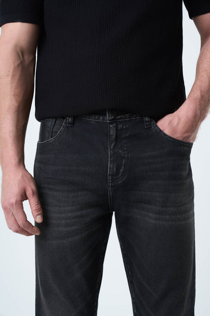Jean Blackout para hombre confort